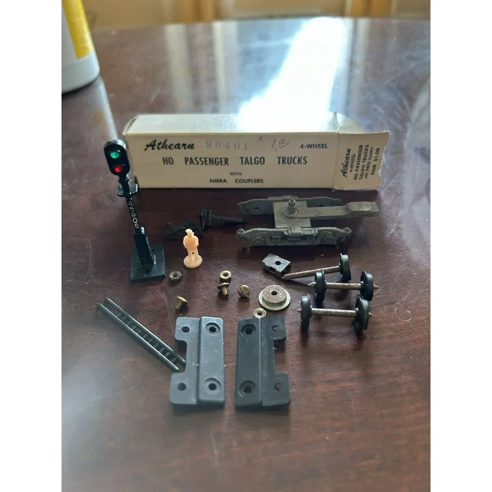 Athearn HO‎ Passenger Talgo Trucks Lionel Train Parts
